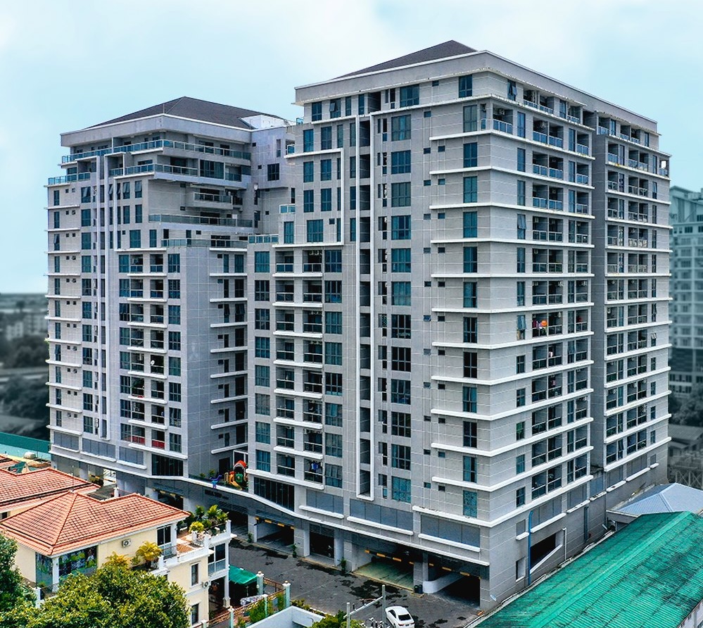 Hill Top Vista Condo in Lanmadaw